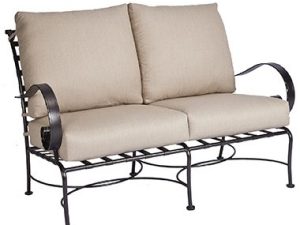 OW LEE Classico Loveseat