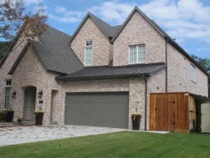 Kinney Rustic Keystone