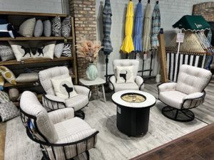 OW LEE Monterra Urban-Scale Swivel Rocker
